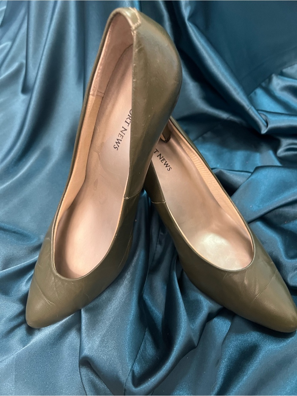 Newport News Olive Green Pointed Toe Pumps